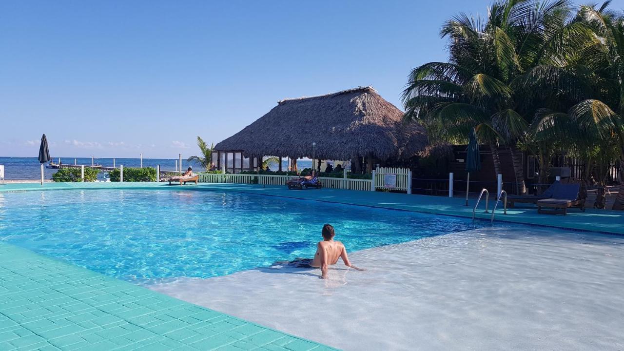 Royal Caribbean Resort San Pedro  Esterno foto