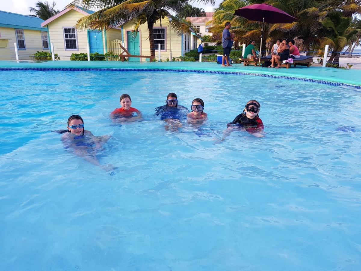 Royal Caribbean Resort San Pedro  Esterno foto