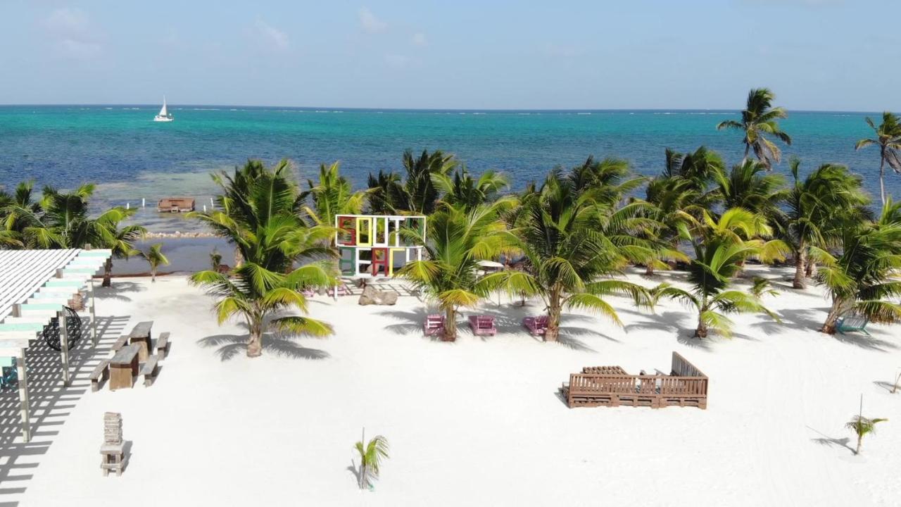 Royal Caribbean Resort San Pedro  Esterno foto